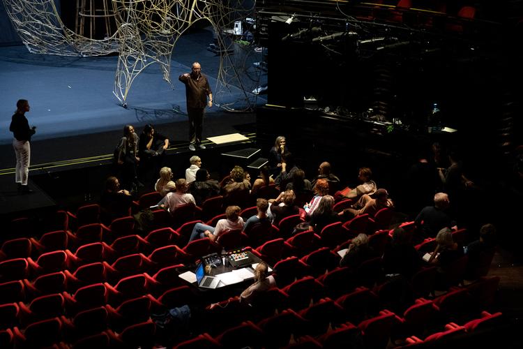 Det Kgl. Teater modtager over en halv milliard årligt i statsstøtte, men flere studerende har arbejdet gratis for teateret.  Foto: Peter Hove Olesen