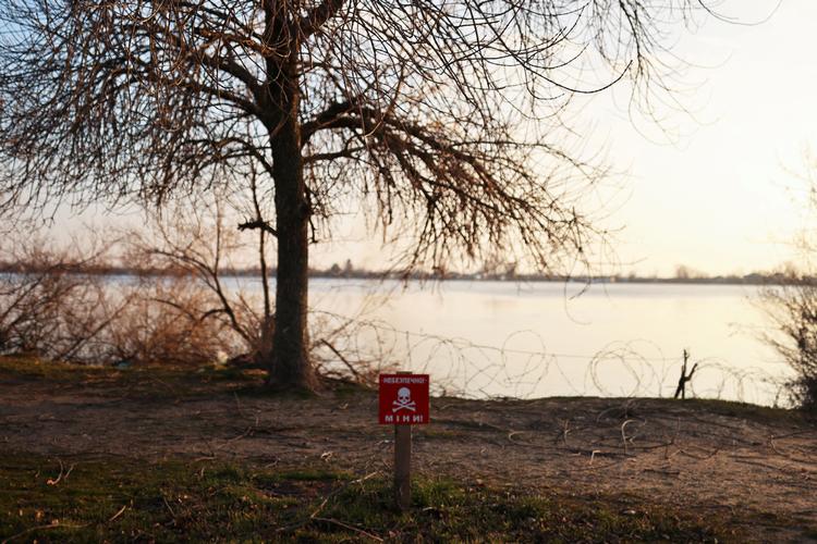Dnipro-floden løber gennem Ukraine og udgør en skillelinje mellem ukrainske og russiske militærområder, hvor de ukrainske tropper holder til på den vestlige side, mens de russiske tropper holder til på den østlige. Foto: Nacho Doce/Ritzau Scanpix