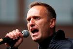 Den fængslede russiske oppositionspolitiker Aleksej Navalnyj er udsat for nye anklager, der kan koste ham 30 år i fængsel, fortæller han i et opslag på Twitter.  Arkivfoto:  Shamil Zhumatov