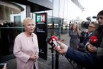     Formand i FH Lizette Risgaard har ikke mange venner tilbage på Christiansborg, hvilket også afspejles i reaktionerne på #MeToo-sagen. Partiet er tavst, skriver Elisabet Svane. Foto: Jens Dresling