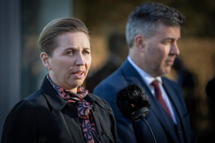 Regeringen beskyldes for at tvinge Energistyrelsen til at nedjustere tallene for de kommende års klimaudslip. Flere partier kræver nu svar fra statsminister Mette Frederiksen (S) og klima- og energiminister Lars Aagaard (M).  Foto: Mads Claus Rasmussen/Ritzau Scanpix