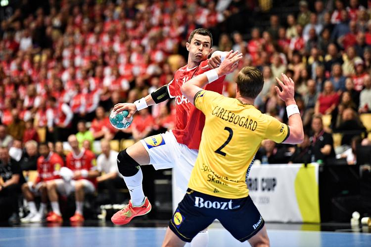 I første halvleg var Rasmus Lauge så forrygende, at han blev kåret som kampens bedste spiller trods en mere anonym indsats efter pausen.
 Foto: Ernst van Norde/Ritzau Scanpix