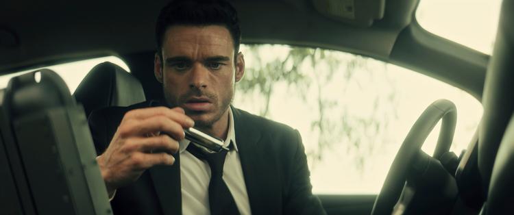 RIchard Maddens karakter aner ikke, hvem han er - som en anden Jason Bourne.  Foto: Amazon Prime