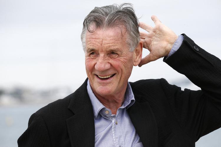 Som medlem af Monty Python’s Flying Circus spillede Michael Palin bl.a. med i sketches som 'The Cheese Shop', 'The Parrot Sketch' og 'The Fish Slapping Dance'. Foto: Valery Hache/Ritzau Scanpix