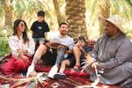 Lionel Messi og familien nyder livet på en reklametur til Saudi-Arabien, hvor en stor klub måske bliver spillerens næste arbejdsplads.   Foto: Handout/Ritzau Scanpix