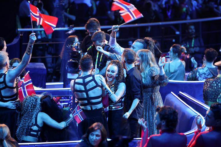 Norge, Finland og Sverige suser videre i det internationale melodigrandprix efter at have kvalificeret sig fra første semifinale, der løb af stablen tirsdag aften i Liverpool Arena i England. Foto: Phil Noble/Ritzau Scanpix