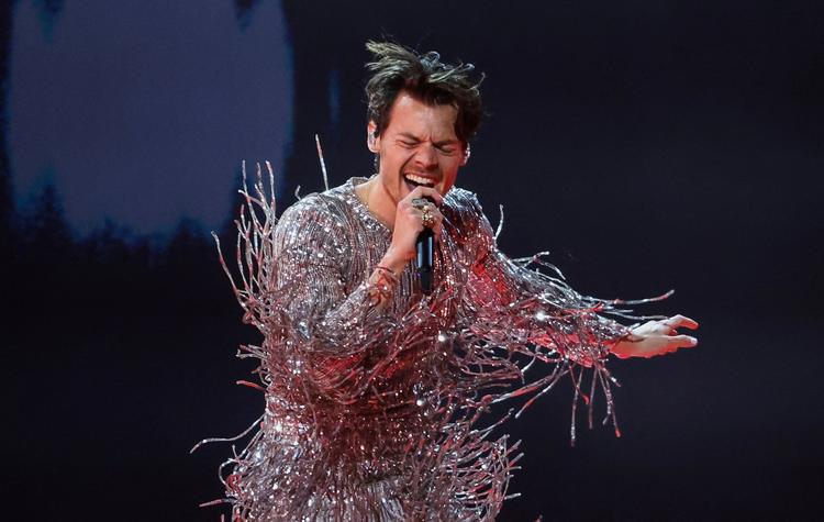 Der var også masser af glimmer, da Harry Styles optrådte ved Grammy-uddelingen i Los Angeles i februar. Ved koncerten i Horsens lørdag var pressefotografer forment adgang. Arkivfoto Mario Anzuoni