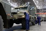 Pansrede køretøjer fremstilles på en af de mange russiske fabrikker, der fremstiller militærudstyr og våben. Foto: Russian Defence Ministry/Ritzau Scanpix