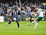 Randers' Stephen Odey og Viborgs Jakob Bondo i kamp om bolden.  Foto: Ernst van Norde/Ritzau Scanpix
