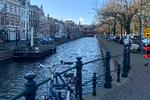 Kanaler og cykelkultur er hollandske kendemærker og findes i rigt mål også i Haag. Foto: Thomas Bech Sørensen-Hylle