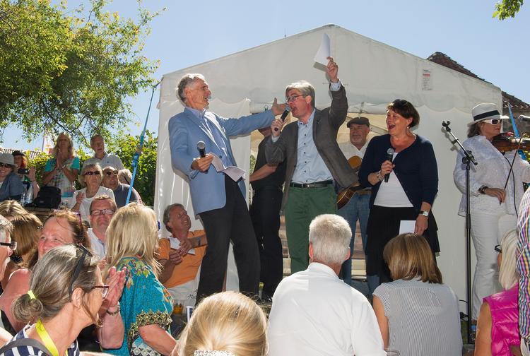 Det er blevet en fast tradition, at Bertel Haarder og Søren Pind byder op til sang.  Foto: Hauerbach Peter/Ritzau Scanpix