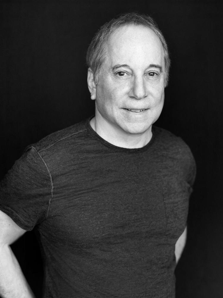 Døden klemmer, og Paul Simon er ikke sikker på, hvad den faktisk vil med ham. Foto: Mark Seliger