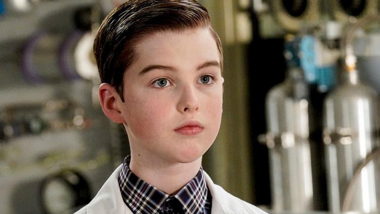 LIdt nuttet, men umådeligt plagsom er Sheldon Cooper som dreng - og som voksen, i øvrigt.  Foto: HBO Max
