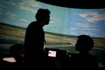 Mens flyvelederne i Københavns Lufthavn kræver mere i løn og ligger i konflikt med deres arbejdsgiver, Naviair, har forsvarets flyveledere fået lønforhøjelser, som for nogles vedkommende løber op i 10.000 kroner om måneden. Foto: Martin Lehmann