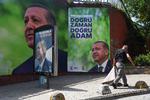 Erdogan fører i meningsmålinger før søndagens præsidentvalg. Parlamentsvalget gav konservative og nationalister et klart flertal.
 Foto: Hannah Mckay/Ritzau Scanpix