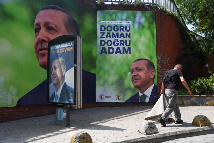 Erdogan fører i meningsmålinger før søndagens præsidentvalg. Parlamentsvalget gav konservative og nationalister et klart flertal.
 Foto: Hannah Mckay/Ritzau Scanpix