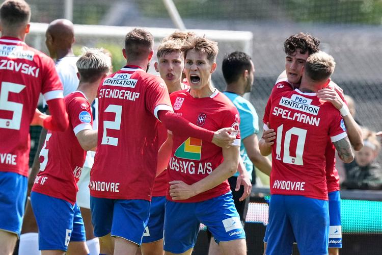 Lørdag sikrede Hvidovre sig en sen sejr mod Vendsyssel FF, der gjorde, at et pointtab for Sønderjyske søndag sikrer Hvidovre oprykning.  Foto: Henning Bagger/Ritzau Scanpix