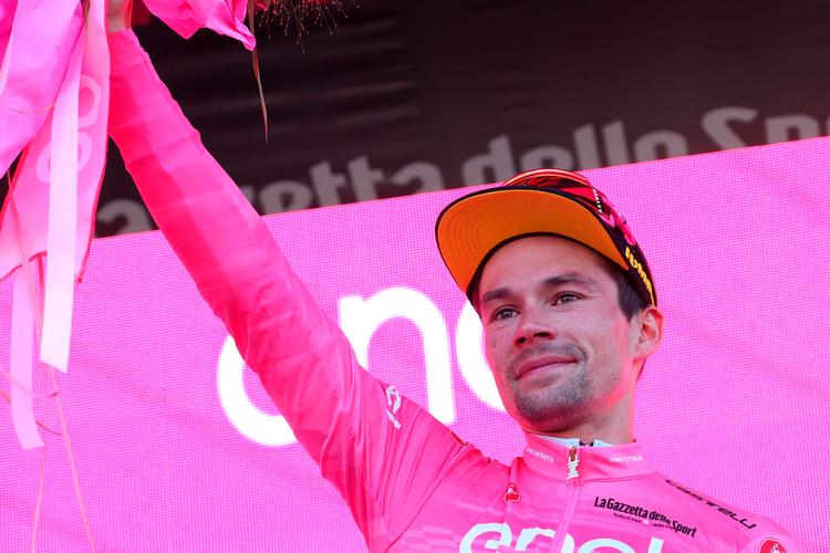 Primoz Roglic kom ikke til at kæmpe mod Remco Evenepoel hele vejen til Rom, men sikrede alligevel karrierens mest mindeværdige sejr.  Foto: Luca Bettini/Ritzau Scanpix