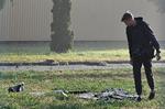 Ekspert undersøger resterne fra en drone efter et russisk droneangreb i Kyiv den 28. maj. Foto: Sergei Supinsky/Ritzau Scanpix