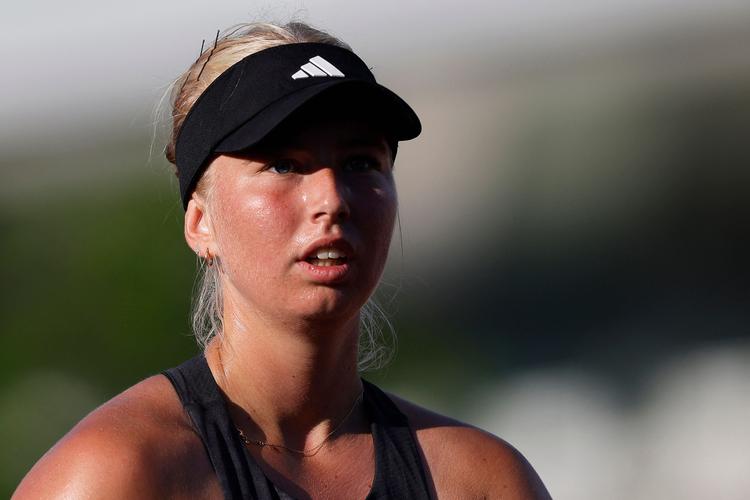 Clara Tauson er klar til 3. runde ved French Open. Men for få måneder betød skader og manglende sejre, at hun gik ind til sæsonen uden en fast træner. Foto: Geoffroy van der Hasselt/Ritzau Scanpix