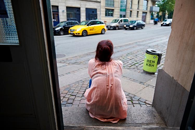 Der er sket et fald i, hvor ofte socialt udsatte mennesker udsættes for trusler om vold, lettere fysisk vold og grov fysisk vold, lyder det i ny rapport. Foto: Carsten Lundager