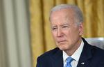 USA’s præsident, Joe Biden, har lørdag sat sin underskrift på en aftale om at suspendere det amerikanske gældsloft. Foto: Pool/Ritzau Scanpix