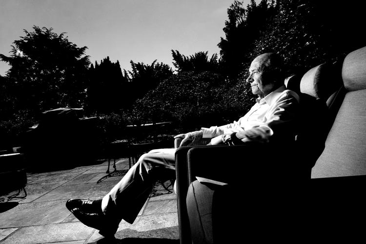 80-årige Ulrik Federspiel er en meget korrekt mand, men han vil ikke længere lægge skjul på sin uenighed med en stribe tidligere kollegaer i toppen af det danske embedsværk. Foto: Jacob Ehrbahn