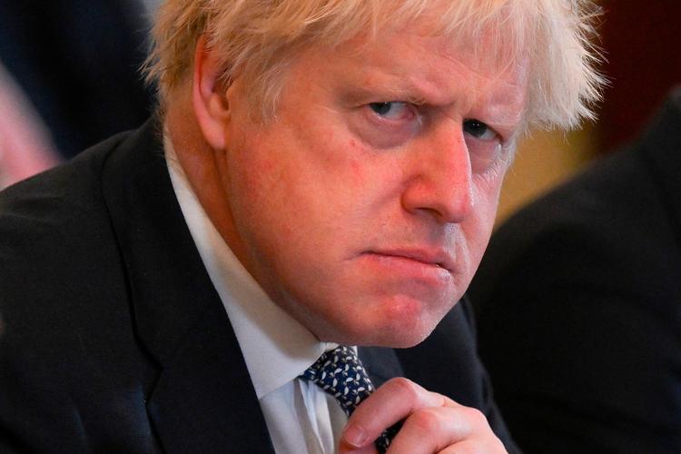 Boris Johnson forlader Underhuset som reaktion på en rapport om mulig vildledning af Underhuset i sagen om 'Partygate', da han var premierminister.   Arkivfoto Daniel Leal