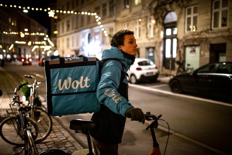 Ny lov for platformsarbejde skal sikre bedre forhold for dem, der arbejder for platforme som Uber og Wolt. (arkivfoto) Foto: Jens Hartmann