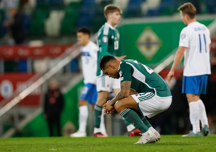 En af de mange skadede nordirere, der ikke er med i Parken fredag, er angriberen Josh Magennis, der i marts var med til at tabe 1-0 til  Finland.  Foto: Jason Cairnduff/Ritzau Scanpix