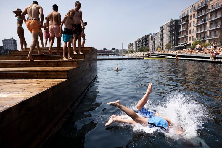 Når man har byens travleste badezone som nabo, slår éns sympati og årvågenhed automatisk fra, skriver Kenneth Darre, der er nabo til badezonen ved Nordhavn.  Arkivfoto Thomas Borberg