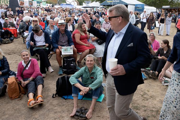 Manglende politikersvar fylder godt i Ekstra Bladets og B.T.s videodækning fra Folkemødet. En af de afvisende politikere er udenrigsminister Lars Løkke Rasmussen (M).  Foto: Finn Frandsen
