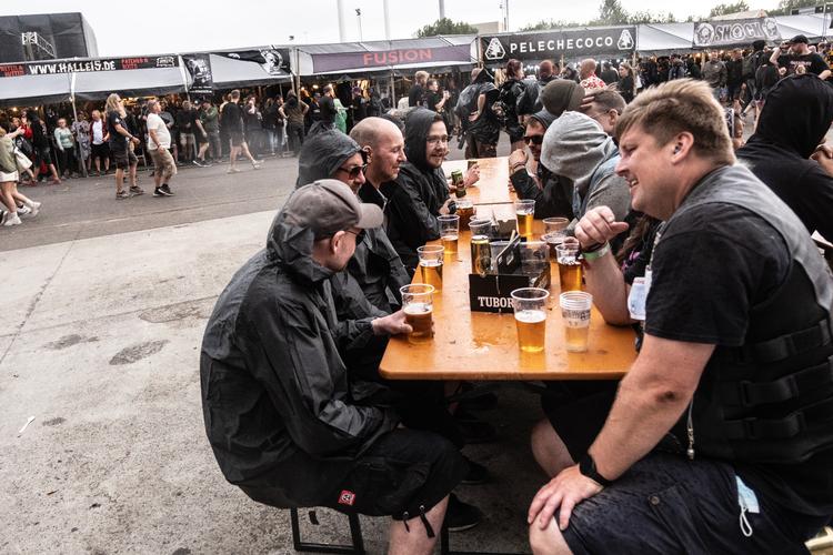Det regner over Copenhell i København. Foto: Helle Arensbak/Ritzau Scanpix