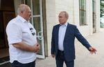 Vladimir Putin taler her med Aleksandr Lukasjenko under et besøg fra den belarusiske diktator tidligere på måneden. Foto: Sputnik/Ritzau Scanpix
