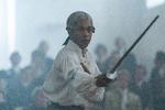 Kelvin Harrison Jr. spiller Bologne surmulende præcist.  Foto: Searchlight Pictures