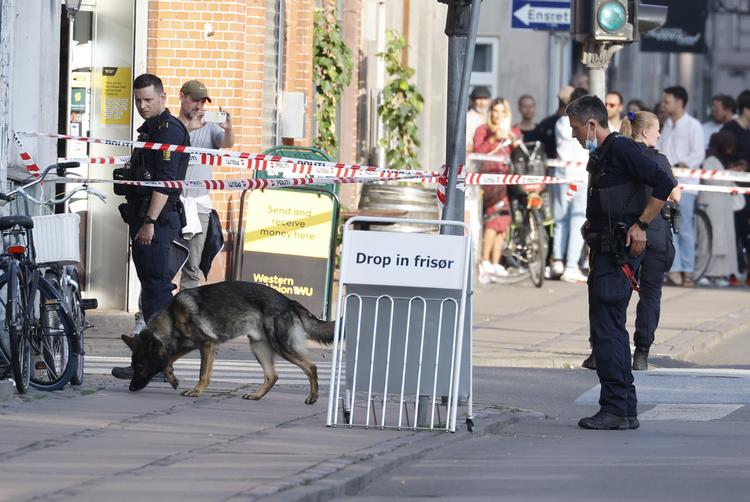 Politiet er massivt tilstede efter skyderi på Nørrebrogade. Foto: Jens Dresling