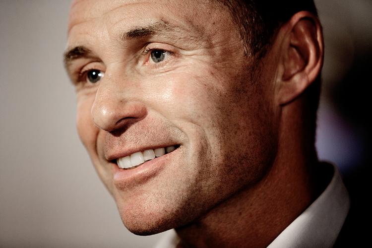 Den tidligere racerkører Tom Kristensen er med på Viaplays kompetente hold af værter, journalister og eksperter, der dækker Formel 1. Foto: Thomas Borberg