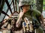 Mens verdens øjne er rettet mod Ruslands indre uoverensstemmelser, kæmper ukrainske soldater videre med frontlinjen i det østlige Ukraine. Foto: Mads Nissen