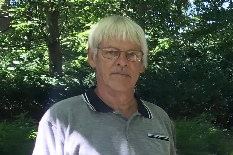 Jens Peder Aggers seneste værker er otte store bøger med 'Tegninger fra Magasinet' af bl.a. Sikker Hansen og Ib Spang Olsen. 