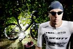 Magnus Ditlev får en medalje med hjem fra VM på ironman-distancen i Nice. Foto: Martin Lehmann