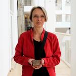 Sidster år modtog Vibeke Anderssobn Møller Kulturministeriets forskningspris, Julius Bomholt-prisen, for sit arbejde med at fremme dansk 1960'er-arkitektur.  Foto: Foto Niels Almer, Nationalmuseet