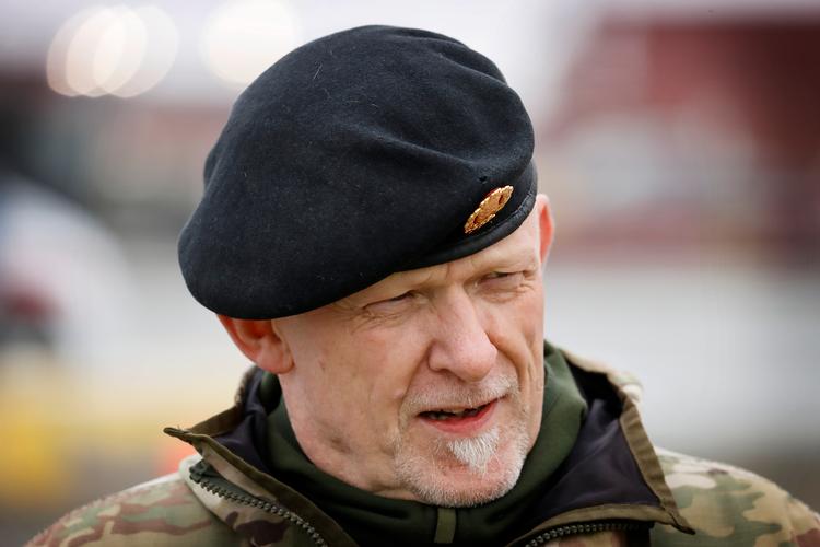 Henrik Lyhne har været udsendt flere gange, bl.a. til Balkan. Foto: Jens Dresling