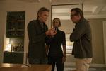 At kidnapningsthrilleren 'Full Circle' er stjernespækket hjælper ikke, når stjerneinstruktøren Steven Soderbergh ikke synes at have instrueret dem.  Her er det Timothy Olyphant, Claire Danes og Dennis Quaid.  PR HBO Max