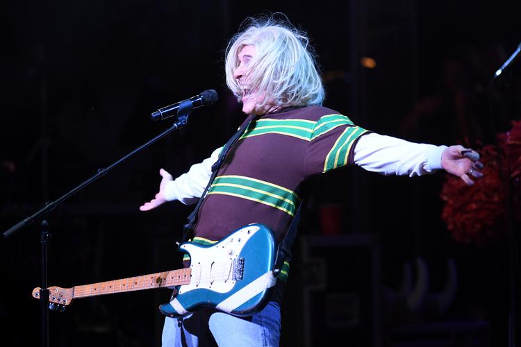 Politikerne blev blandt andet budt på koncerten med kugleskøre Weird Al Yankovic i DR Koncerthuset.  Foto: mpi04/Ritzau Scanpix