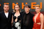 'Oppenheimer', der er instrueret af Christopher Nolan, er spækket med stjerner. Fra venstre er det Matt Damon, Emily Blunt, Cillian Murphy og Florence Pugh. Foto: Henry Nicholls/Ritzau Scanpix