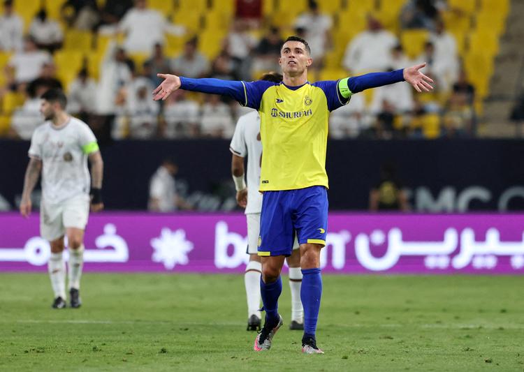 Cristiano Ronaldo spiller i dag i klubben Al Nassr i Saudi-Arabien. Og står det til næstformanden i Premier League-klubben Fulham, Tony Khan, bør andre lade være med at følge ham og spille i emiratet. Foto: Ahmed Yosri/Ritzau Scanpix