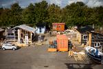 Samfundet Grobund nær Ebeltoft færgehavn har ventet syv år på tilladelser til at bygge klima- og miljøvenligt med såkaldte tiny houses. Nu begynder en gruppe af beboere – uden tilladelse.  Arkivfoto Annika Byrde
