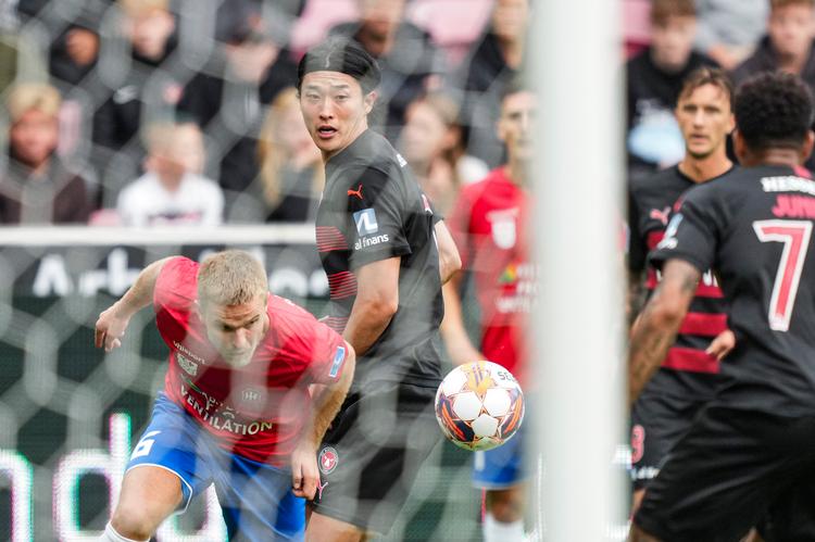Et hovedstødsmål gjorde sydkoreaneren Cho Gue-Sung til matchvinder for FC Midtjylland. Foto: Claus Fisker/Ritzau Scanpix