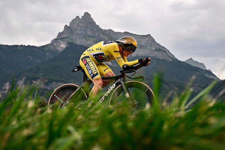 Det var især Jonas Vingegaards suveræne præstation på enkeltstarten i Tour de France, der i visse kredse antændte en skepsis og rejste dopingspørgsmål. Danskeren har forsikret, at han intet forbudt tager. Foto: Marco Bertorello/Ritzau Scanpix