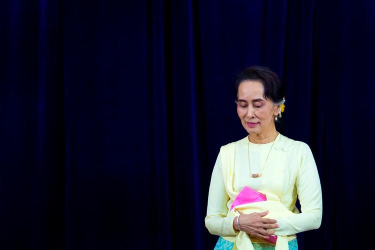 Benådningen får tilsyneladende ingen betydning for 78-årige Aung San Suu Kyi, der fortsat sidder i husarrest for 14 andre forhold. Den delvise benådning forkorter hendes samlede fængselsstraf fra 33 år til 27 år. Foto: Str/Ritzau Scanpix